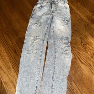 SO High Wasted Light Blue Distressed Mom Jeans size 24